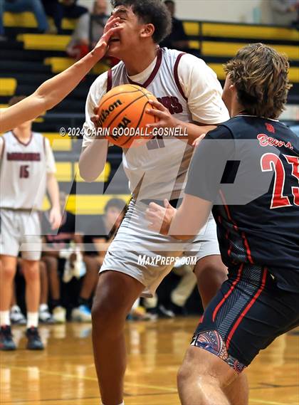 Thumbnail 1 in Living Water Christian vs. New Bern (Hurricane Holiday Classic) photogallery.