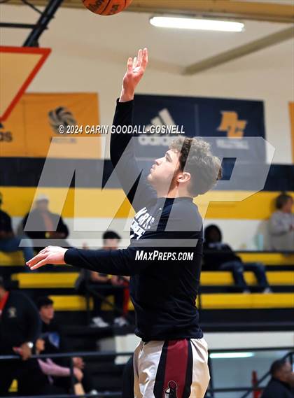 Thumbnail 1 in Living Water Christian vs. New Bern (Hurricane Holiday Classic) photogallery.
