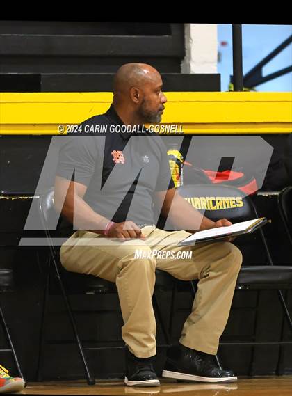 Thumbnail 1 in Living Water Christian vs. New Bern (Hurricane Holiday Classic) photogallery.