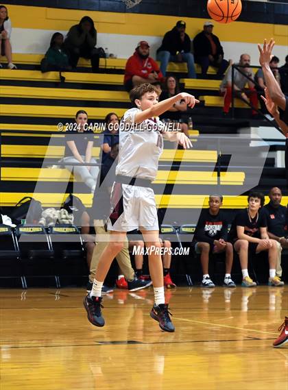 Thumbnail 1 in Living Water Christian vs. New Bern (Hurricane Holiday Classic) photogallery.