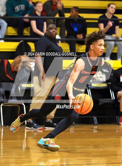Thumbnail 3 in Living Water Christian vs. New Bern (Hurricane Holiday Classic) photogallery.