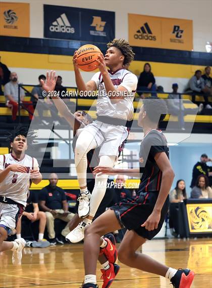 Thumbnail 2 in Living Water Christian vs. New Bern (Hurricane Holiday Classic) photogallery.