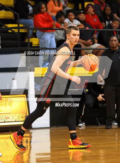 Thumbnail 2 in Living Water Christian vs. New Bern (Hurricane Holiday Classic) photogallery.