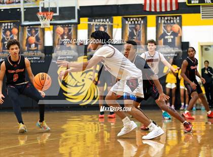 Thumbnail 3 in Living Water Christian vs. New Bern (Hurricane Holiday Classic) photogallery.
