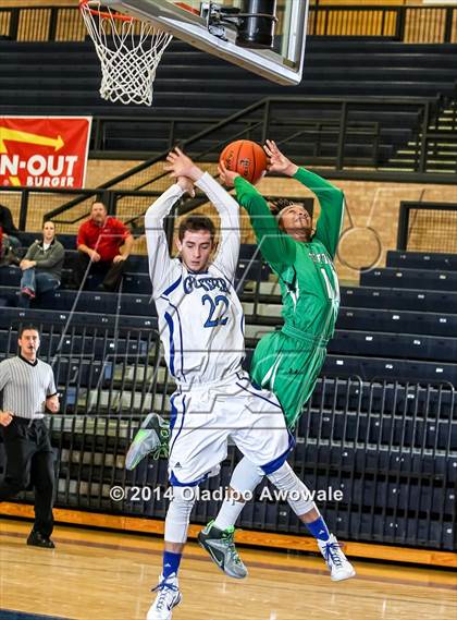 Thumbnail 1 in Tatum vs. Gunter (IN-N-OUT Burger Allen Holiday Invitational) photogallery.