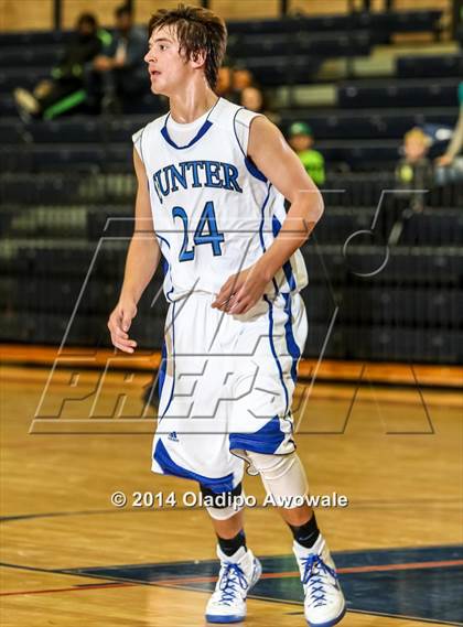 Thumbnail 2 in Tatum vs. Gunter (IN-N-OUT Burger Allen Holiday Invitational) photogallery.