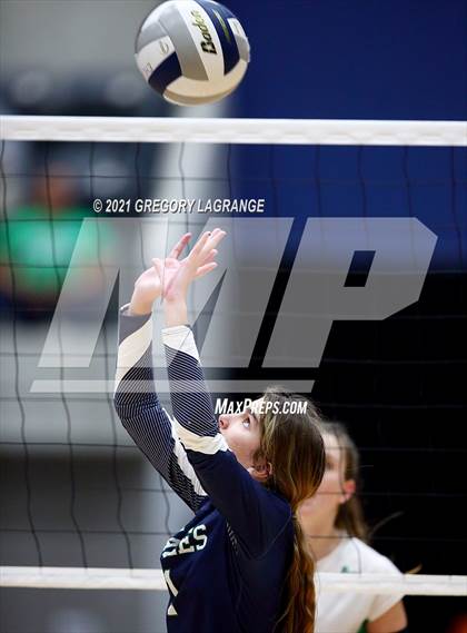 Thumbnail 2 in Southlake Carroll vs. V.R. Eaton (UIL 6A Regional Quarterfinal) photogallery.