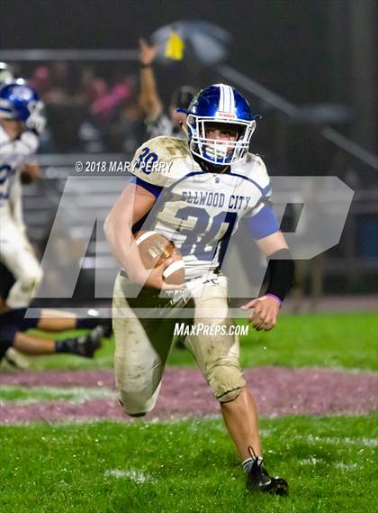 Thumbnail 3 in Lincoln @ Shenango photogallery.