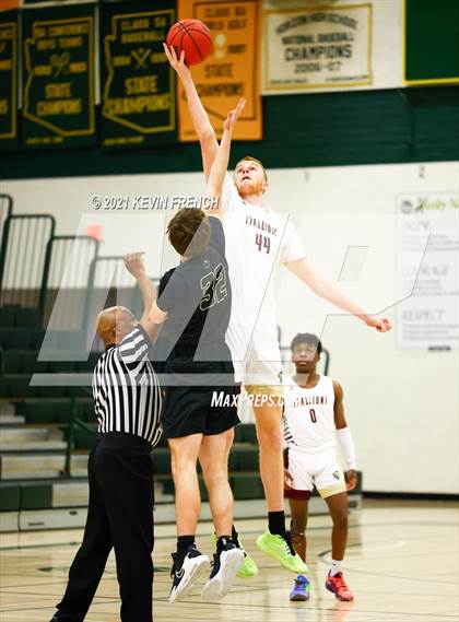Thumbnail 1 in Shadow Ridge vs. Verrado (Horizon Holiday Tournament) photogallery.