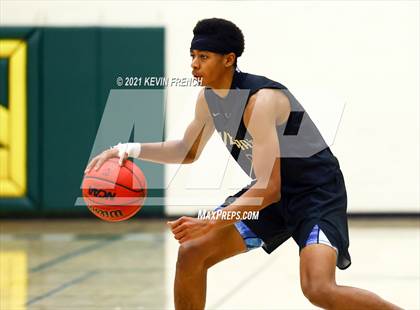 Thumbnail 1 in Shadow Ridge vs. Verrado (Horizon Holiday Tournament) photogallery.