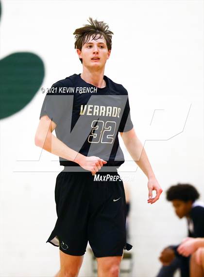 Thumbnail 3 in Shadow Ridge vs. Verrado (Horizon Holiday Tournament) photogallery.
