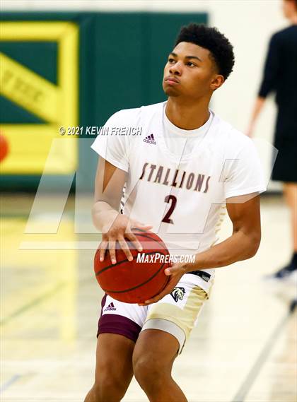 Thumbnail 3 in Shadow Ridge vs. Verrado (Horizon Holiday Tournament) photogallery.