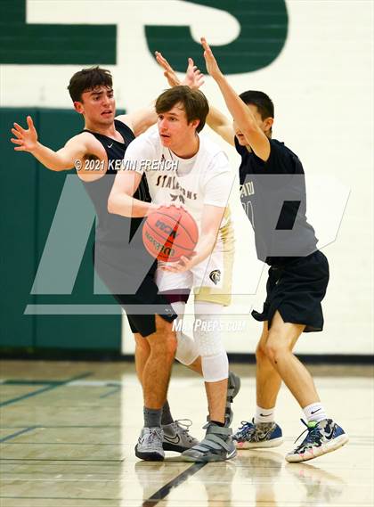 Thumbnail 1 in Shadow Ridge vs. Verrado (Horizon Holiday Tournament) photogallery.