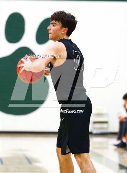 Thumbnail 3 in Shadow Ridge vs. Verrado (Horizon Holiday Tournament) photogallery.