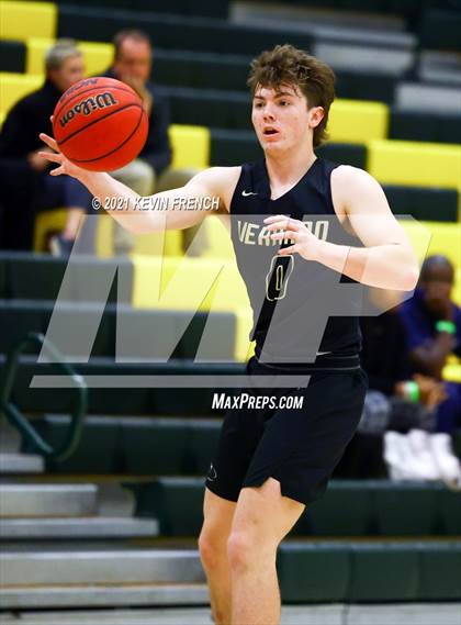 Thumbnail 3 in Shadow Ridge vs. Verrado (Horizon Holiday Tournament) photogallery.