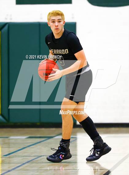 Thumbnail 1 in Shadow Ridge vs. Verrado (Horizon Holiday Tournament) photogallery.