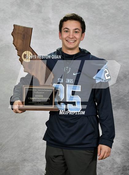 Thumbnail 3 in Corona del Mar (CIF State D1-A Awards) photogallery.