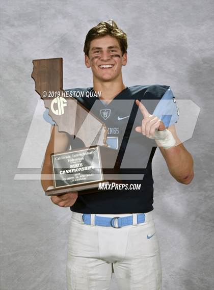 Thumbnail 2 in Corona del Mar (CIF State D1-A Awards) photogallery.