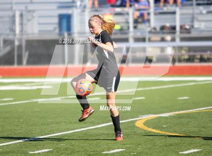 Thumbnail 3 in Round Valley vs. Chino Valley (AIA 2A Final) photogallery.