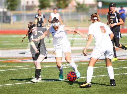 Thumbnail 3 in Round Valley vs. Chino Valley (AIA 2A Final) photogallery.