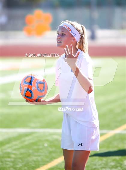 Thumbnail 1 in Round Valley vs. Chino Valley (AIA 2A Final) photogallery.
