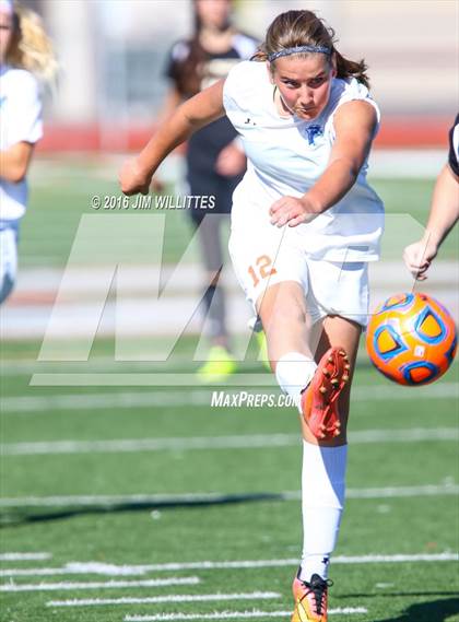 Thumbnail 3 in Round Valley vs. Chino Valley (AIA 2A Final) photogallery.