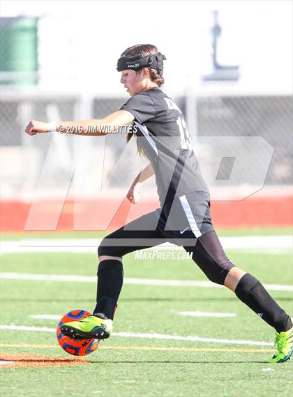 Thumbnail 3 in Round Valley vs. Chino Valley (AIA 2A Final) photogallery.