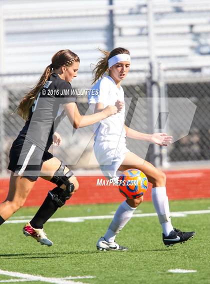 Thumbnail 1 in Round Valley vs. Chino Valley (AIA 2A Final) photogallery.