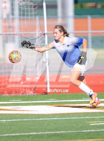 Thumbnail 1 in Round Valley vs. Chino Valley (AIA 2A Final) photogallery.
