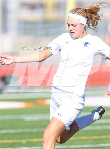 Thumbnail 3 in Round Valley vs. Chino Valley (AIA 2A Final) photogallery.