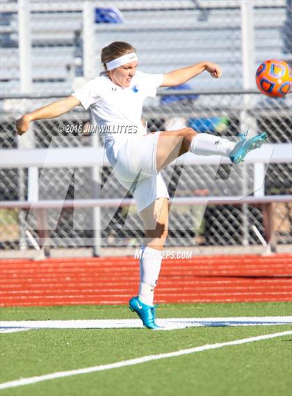 Thumbnail 1 in Round Valley vs. Chino Valley (AIA 2A Final) photogallery.