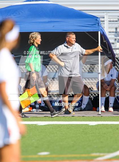 Thumbnail 3 in Round Valley vs. Chino Valley (AIA 2A Final) photogallery.