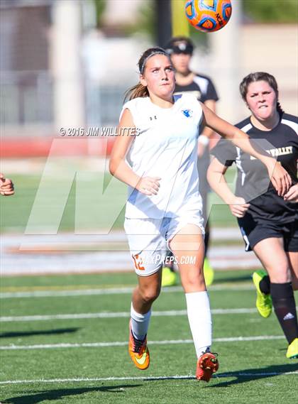 Thumbnail 1 in Round Valley vs. Chino Valley (AIA 2A Final) photogallery.