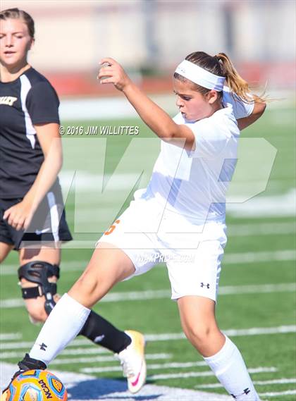 Thumbnail 3 in Round Valley vs. Chino Valley (AIA 2A Final) photogallery.