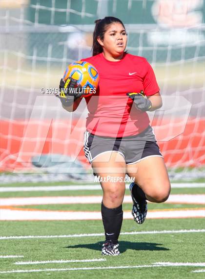 Thumbnail 2 in Round Valley vs. Chino Valley (AIA 2A Final) photogallery.