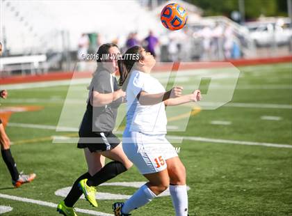 Thumbnail 3 in Round Valley vs. Chino Valley (AIA 2A Final) photogallery.