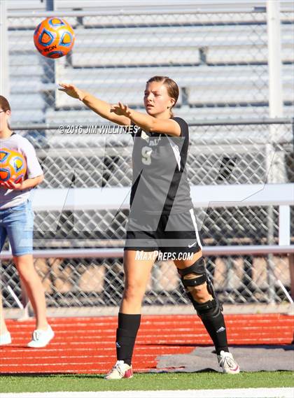 Thumbnail 3 in Round Valley vs. Chino Valley (AIA 2A Final) photogallery.