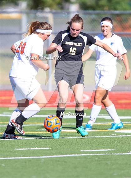 Thumbnail 2 in Round Valley vs. Chino Valley (AIA 2A Final) photogallery.