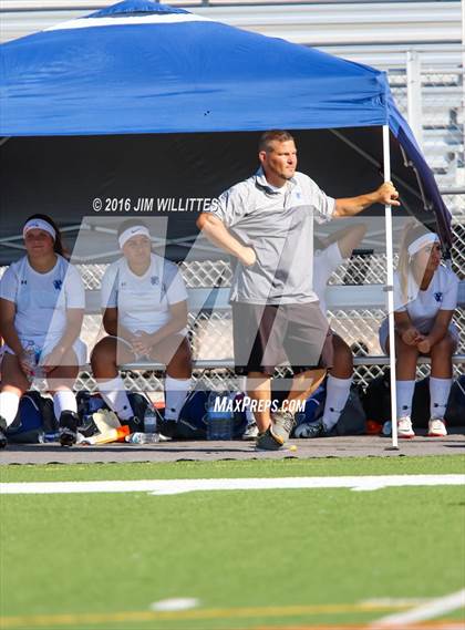 Thumbnail 1 in Round Valley vs. Chino Valley (AIA 2A Final) photogallery.