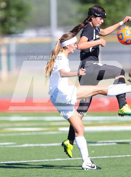 Thumbnail 1 in Round Valley vs. Chino Valley (AIA 2A Final) photogallery.