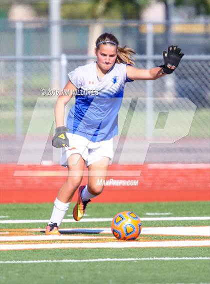Thumbnail 3 in Round Valley vs. Chino Valley (AIA 2A Final) photogallery.
