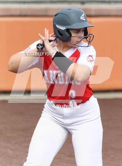 Thumbnail 1 in Mineola vs Van photogallery.