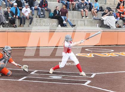 Thumbnail 2 in Mineola vs Van photogallery.