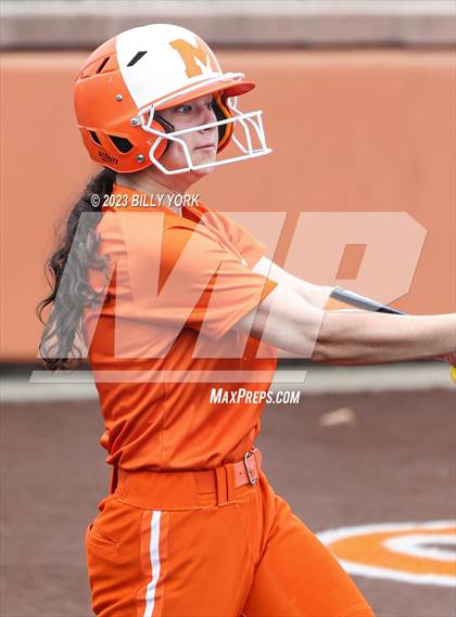 Thumbnail 3 in Mineola vs Van photogallery.