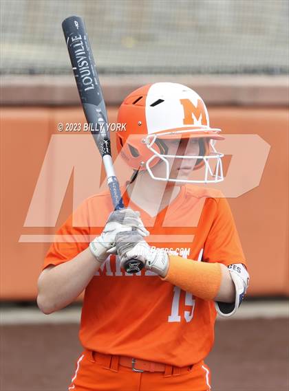 Thumbnail 1 in Mineola vs Van photogallery.