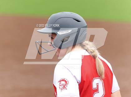 Thumbnail 1 in Mineola vs Van photogallery.