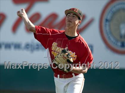 Thumbnail 3 in Menlo vs. Pacific Grove (CIF CCS D3 Final) photogallery.
