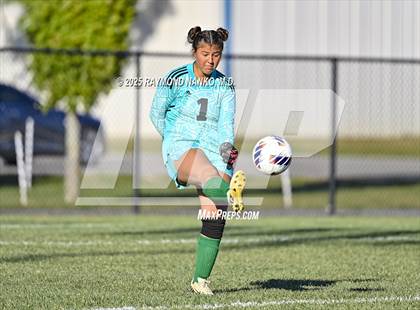 Thumbnail 2 in New Castle vs. Mississinewa (IHSAA 2A Section 24 Semifinal) photogallery.