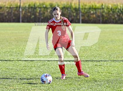 Thumbnail 2 in New Castle vs. Mississinewa (IHSAA 2A Section 24 Semifinal) photogallery.