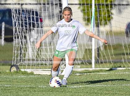 Thumbnail 3 in New Castle vs. Mississinewa (IHSAA 2A Section 24 Semifinal) photogallery.